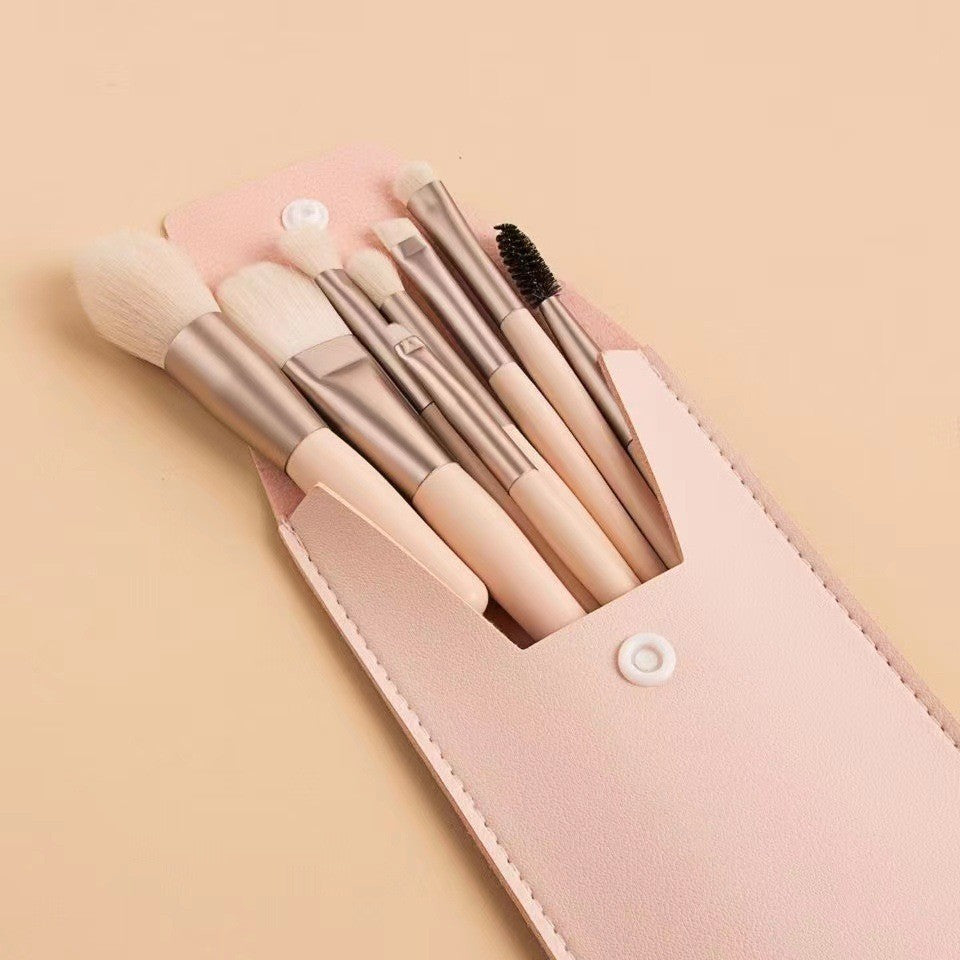 8 Macaron matte plastic handle makeup cover brush, portable makeup cover brush, blush brush, foundation brush, eyeshadow brush.