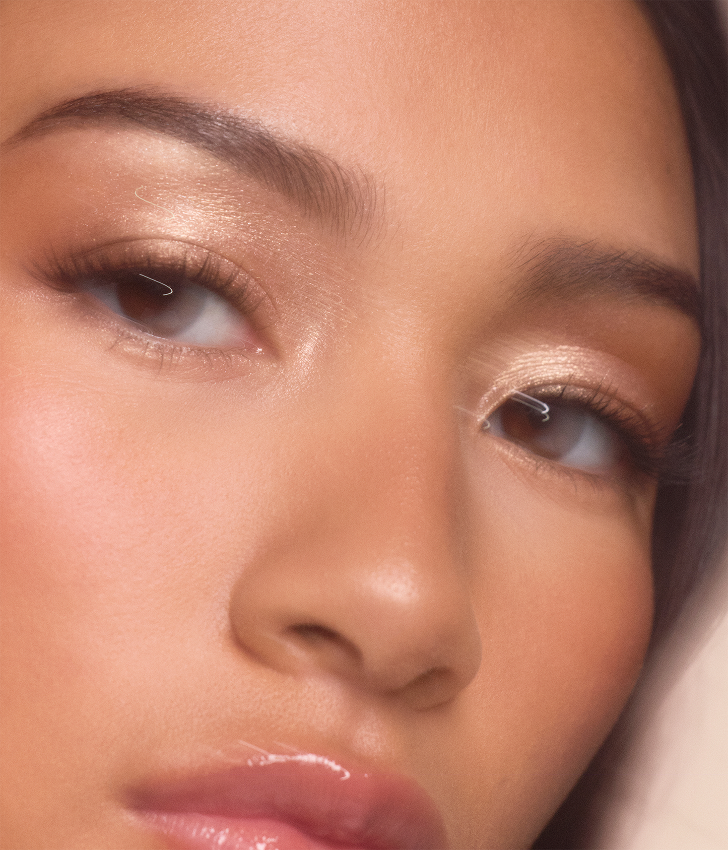 starlet lustrous liquid eyeshadow