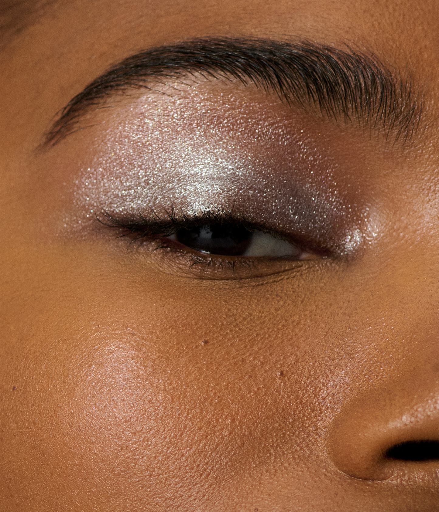 starlet lustrous liquid eyeshadow