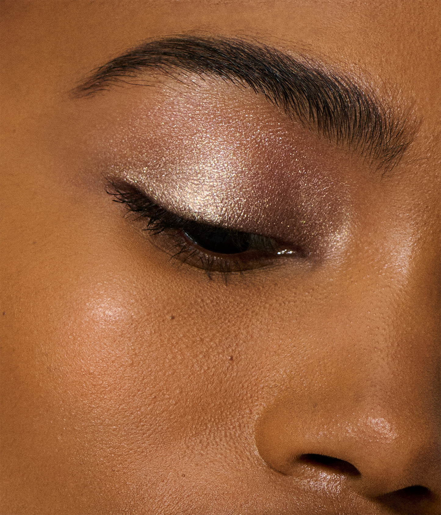 starlet lustrous liquid eyeshadow