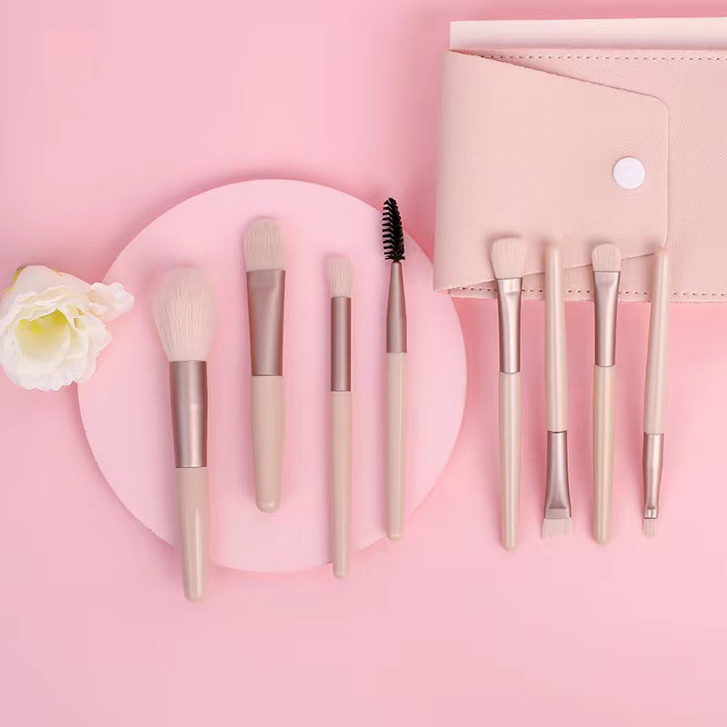 8 Macaron matte plastic handle makeup cover brush, portable makeup cover brush, blush brush, foundation brush, eyeshadow brush.