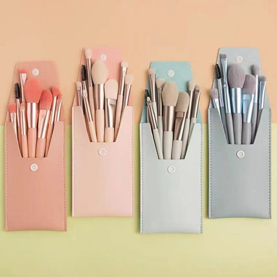 8 Macaron matte plastic handle makeup cover brush, portable makeup cover brush, blush brush, foundation brush, eyeshadow brush.